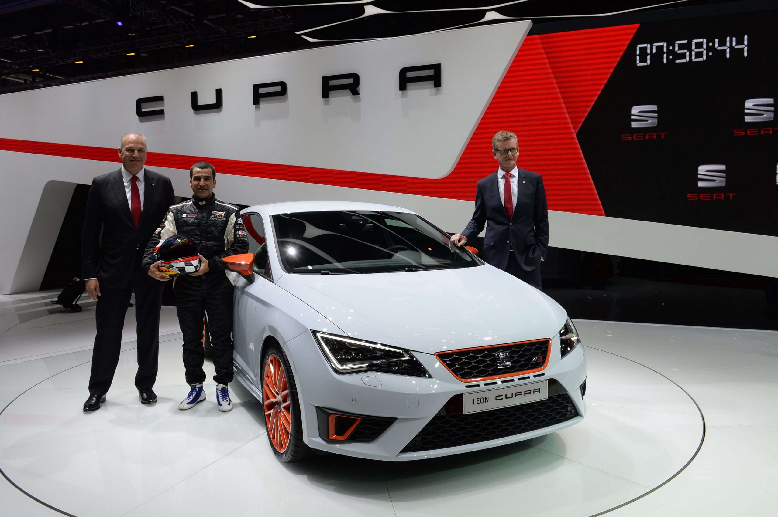 Cenevre’de bir rekortmen: Yeni SEAT Leon CUPRA