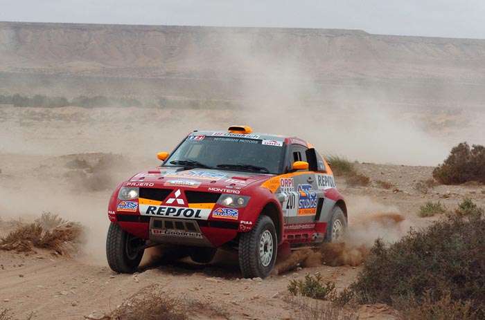 Mitsubishi Dakar’a özel araç hazırlıyor