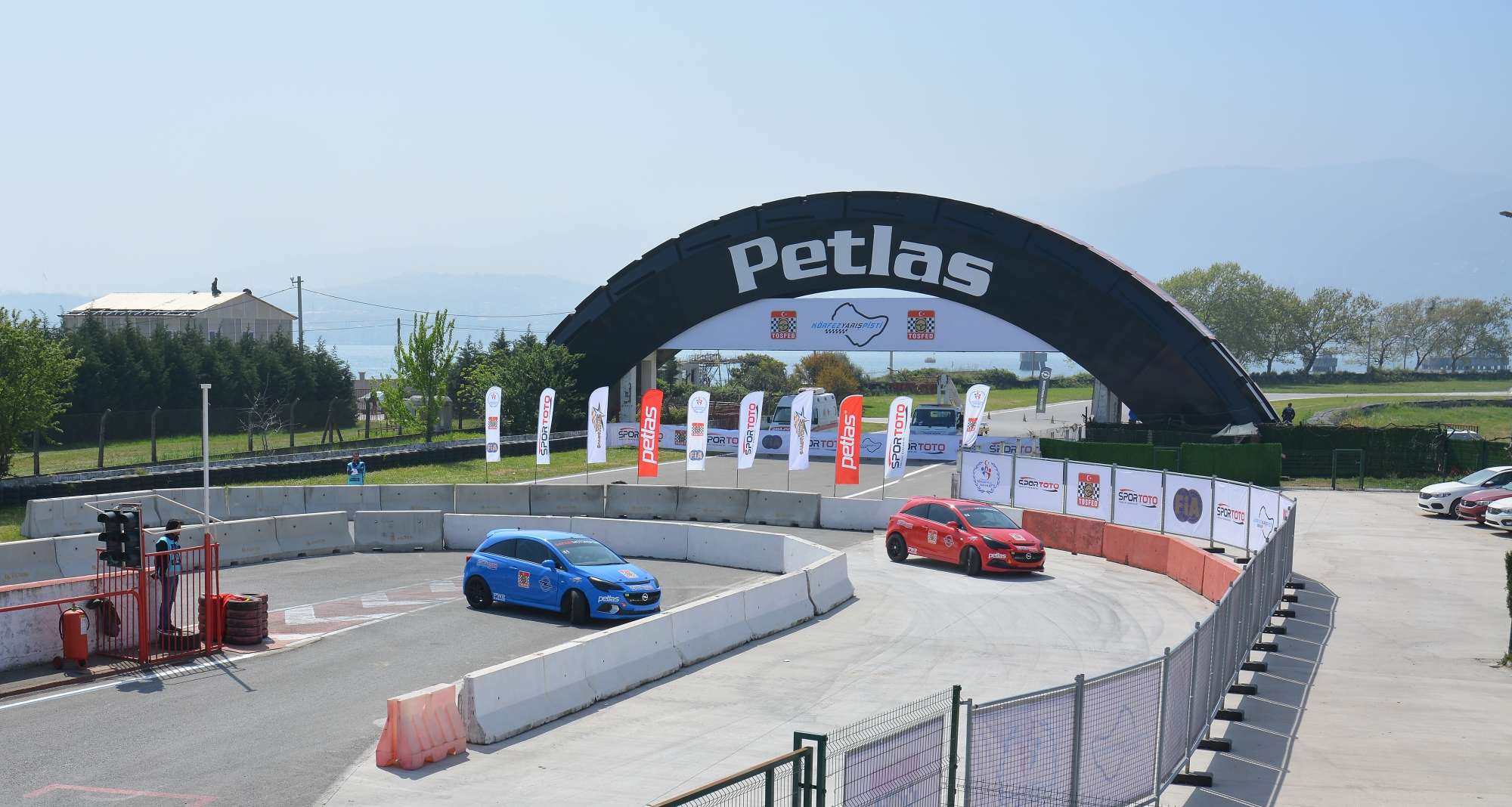 Türkiye’nin lastiği Petlas, Otomobil Sporlarına desteğini artan bir ivmeye sürdürüyor