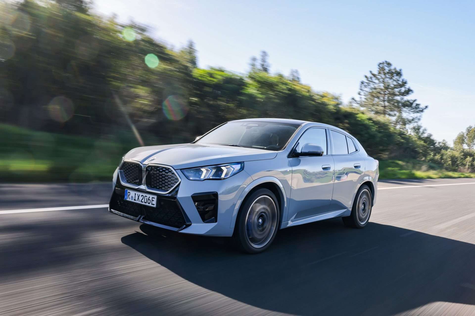 Yenilikçi ve Stil Sahibi Yeni BMW iX2 eDrive20