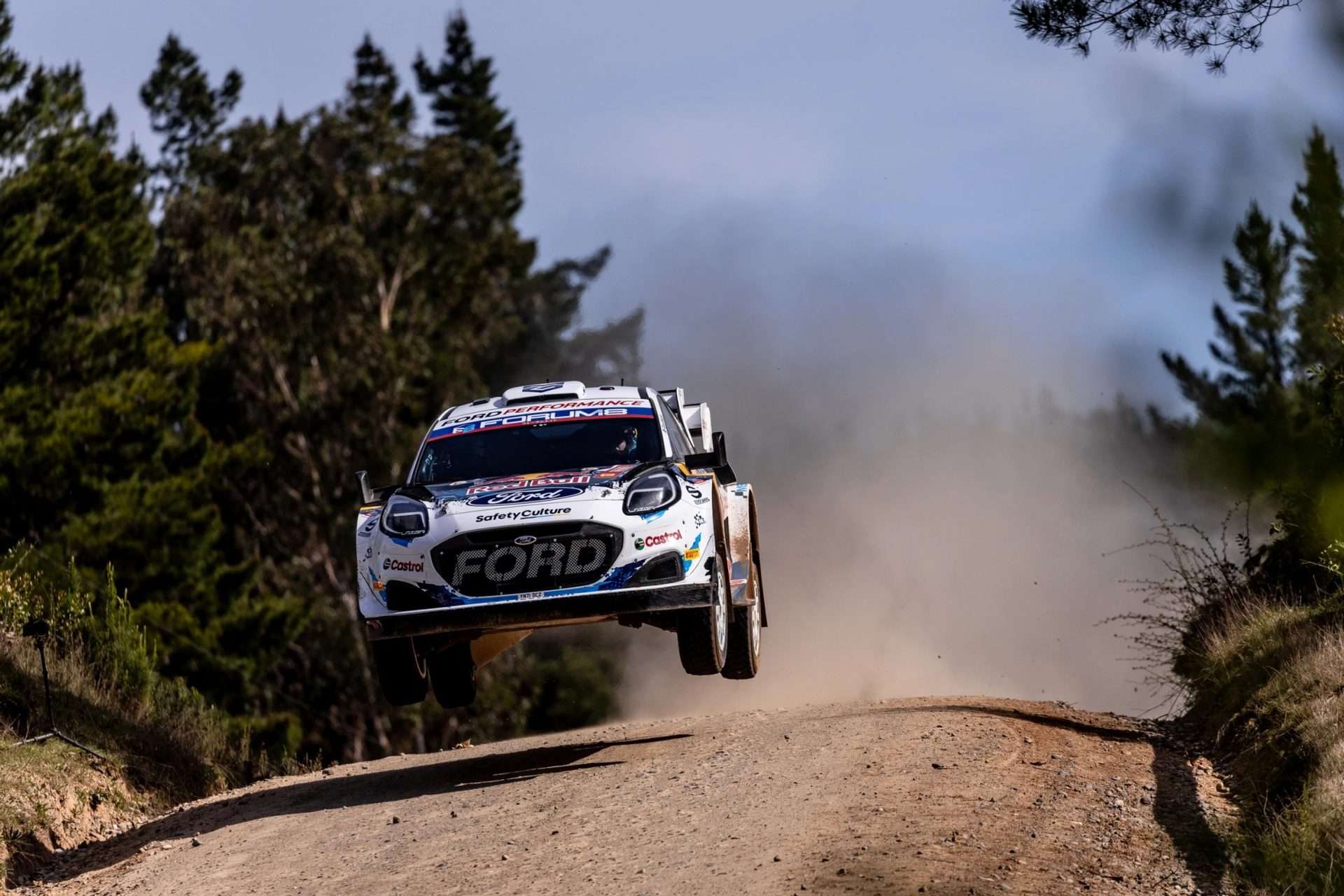 M-Sport Ford: 2025 WRC Sezonu İçin Cesur ve Genç Kadro