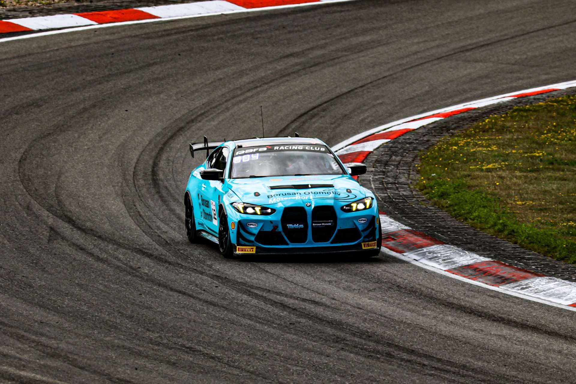 BOM, Nürburgring’de Çifte Podyumla Zafer Bayramı’nı Kutladı