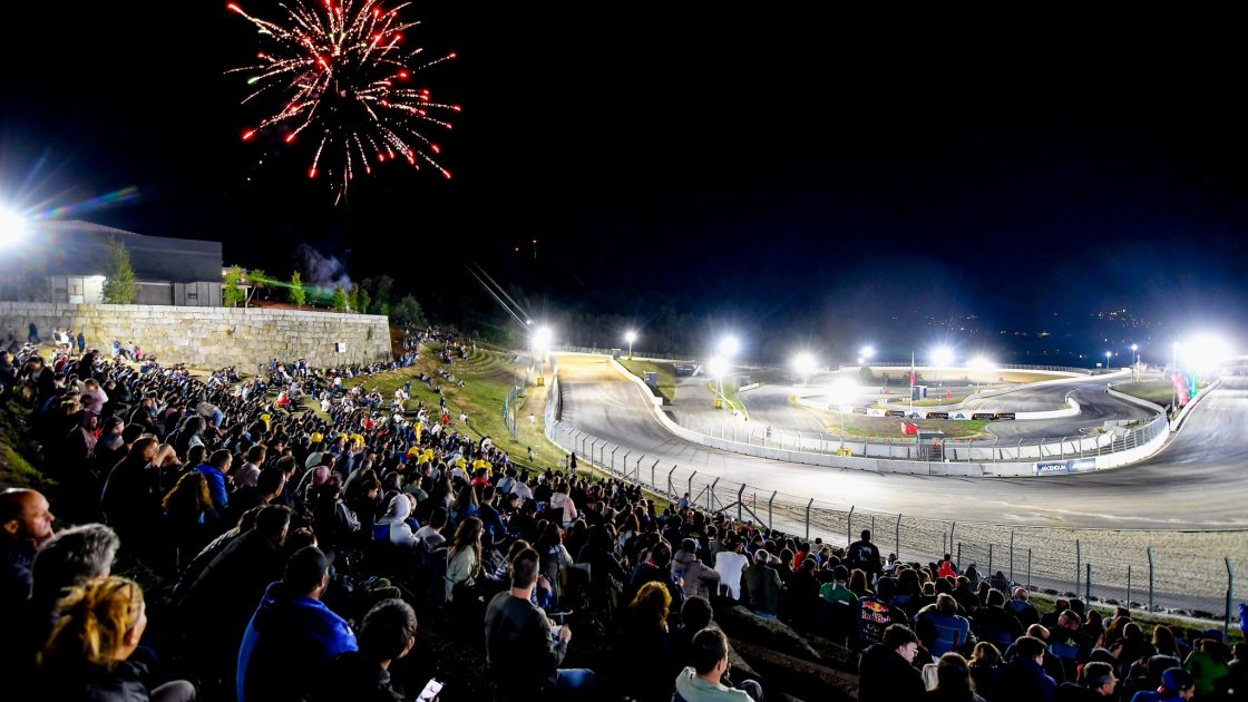 Lousada pistinde FIA Avrupa Rallycross gece yarışı