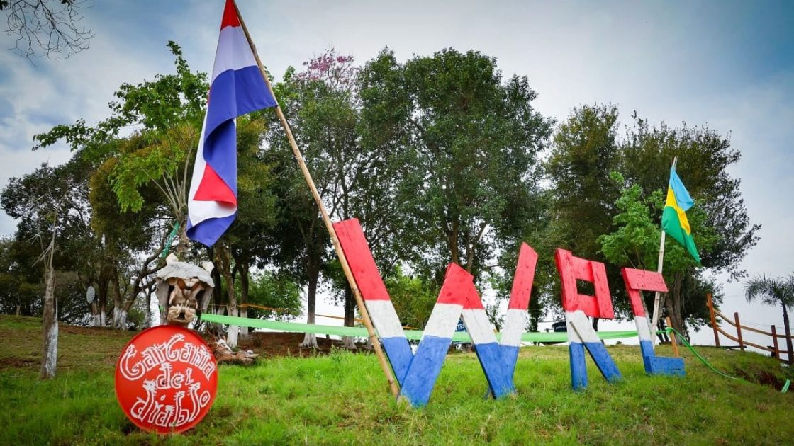 Rally Paraguay için katılan sürücüler ve araçlar