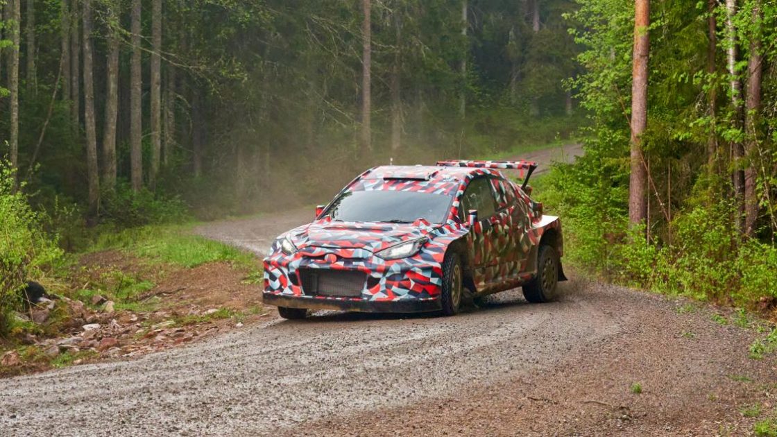 Luis Moya Toyota’nın yeni ralli arabasından bahsediyor