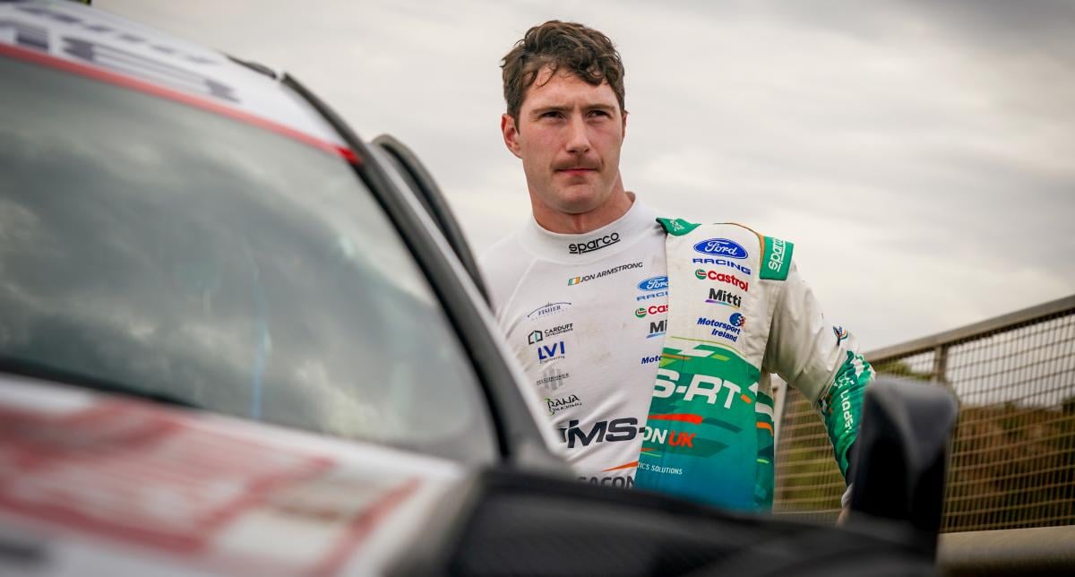 Armstrong M-Sport Ford ile WRC'de yarışıyor
